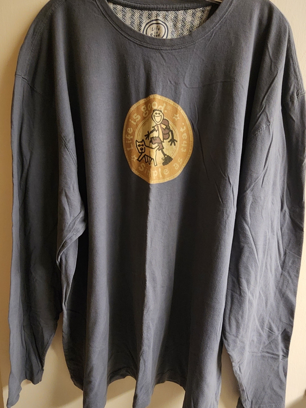 Life Is Good™ Men’s Navy Graphic Sweatshirt